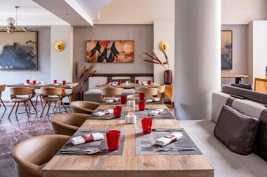 Table Du Marche — 4