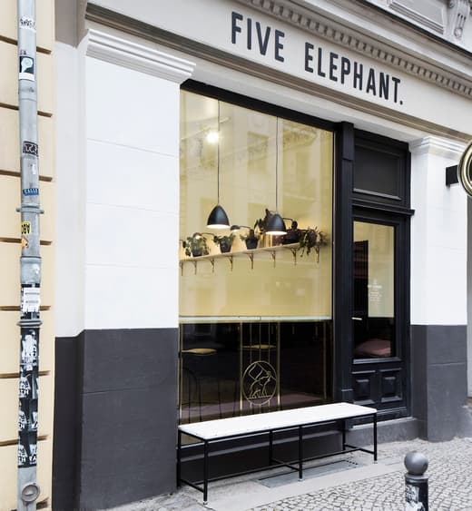 Five Elephant Mitte — 5