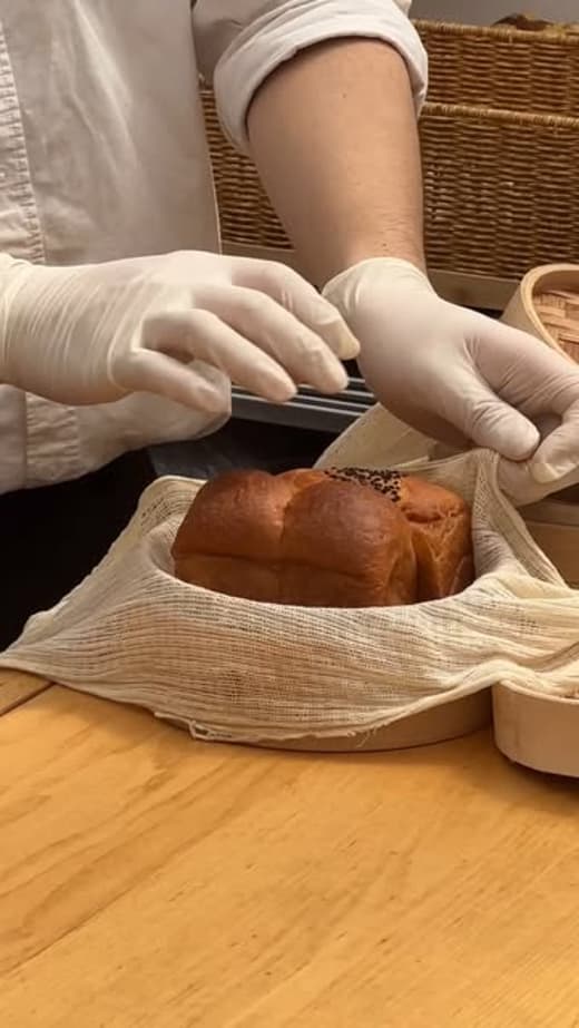 Mil Toast Ikseon — 3