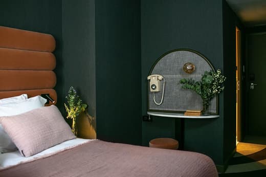 LA PLANQUE HOTEL — 1