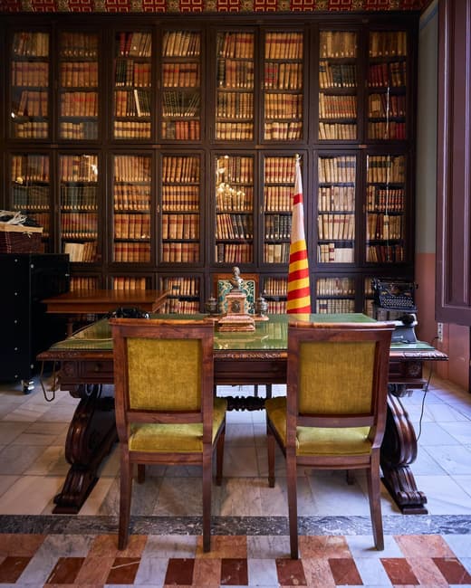 Biblioteca Pública Arús — 8