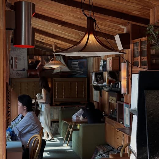 CAFE SINOLA YEON HUI — 2