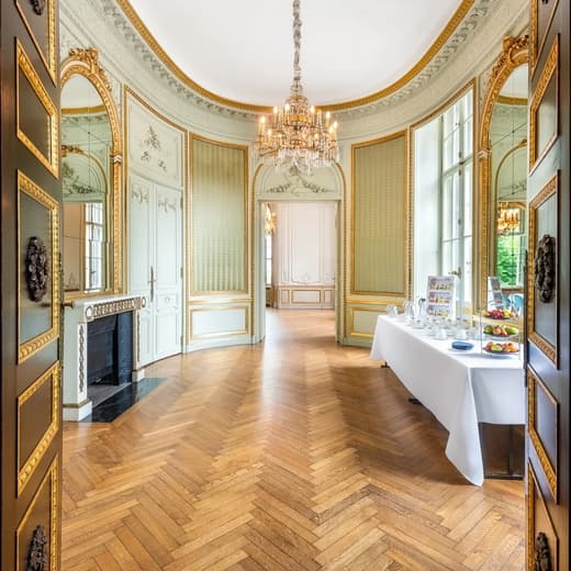 Schlosshotel Berlin — 14