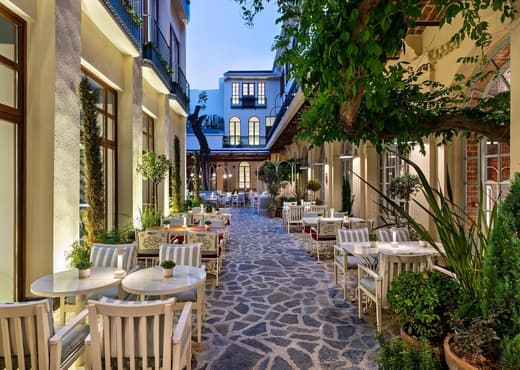 Ecole St. Pierre Hotel — 7