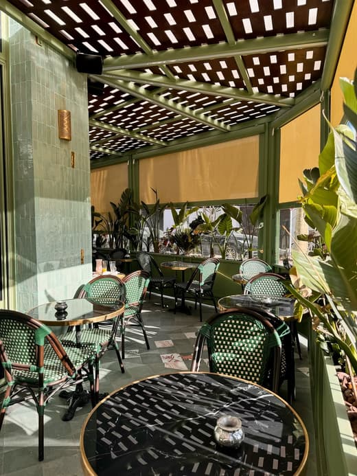 Notre restaurant  — 1