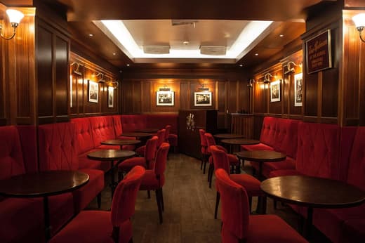 Harry's New York Bar — 5