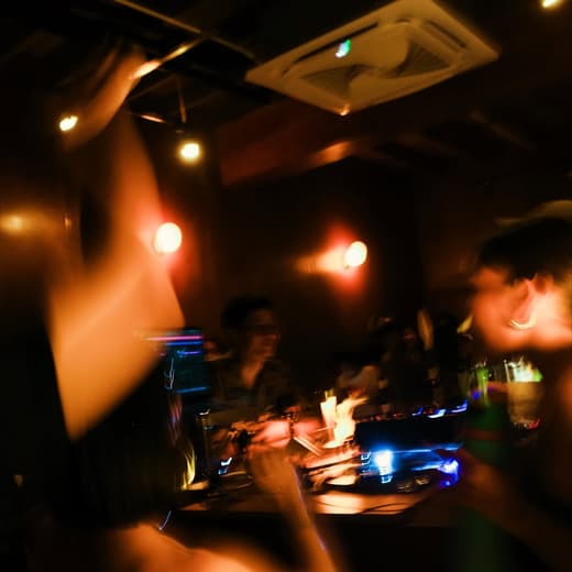 Yayyyyy Record Bar — 3