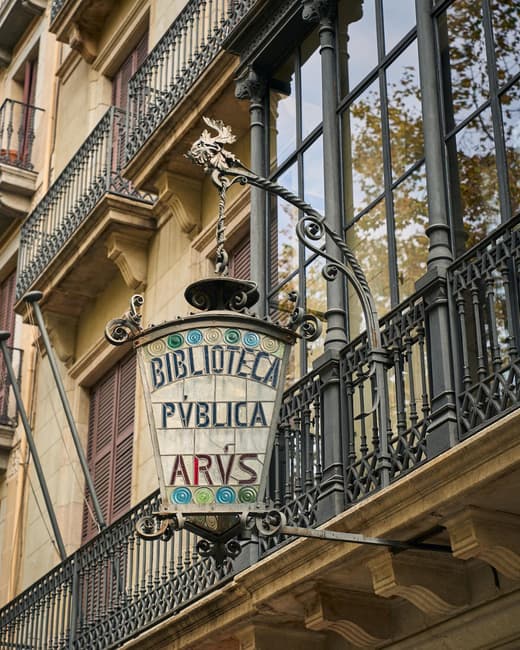 Biblioteca Pública Arús — 3