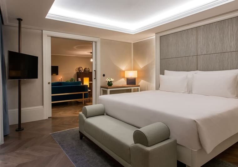 10 Karakoy — 6
