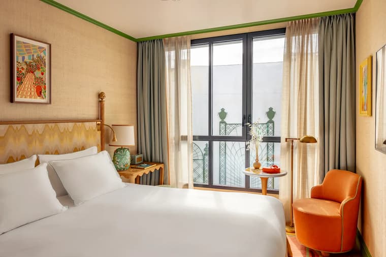 Our rooms and suites — 5