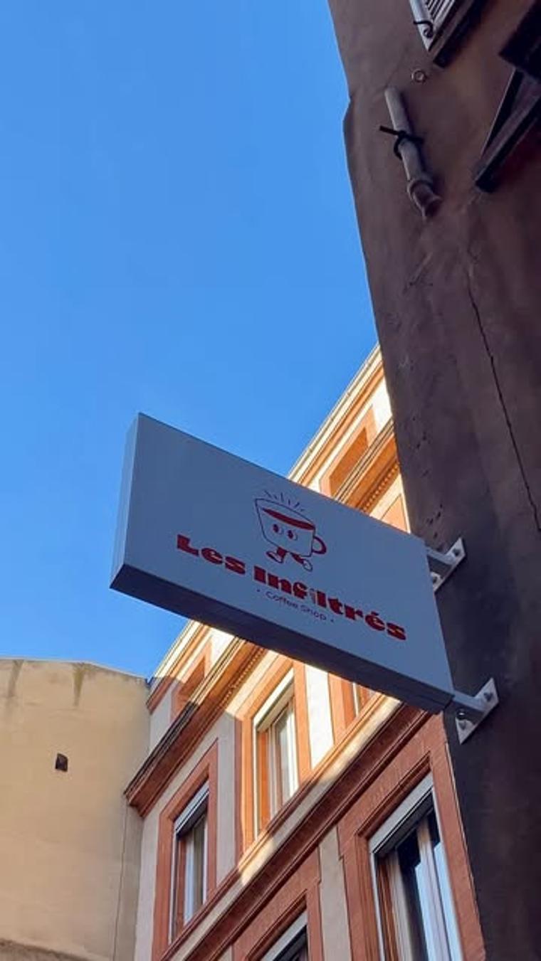 Café Les Infiltrés — 3