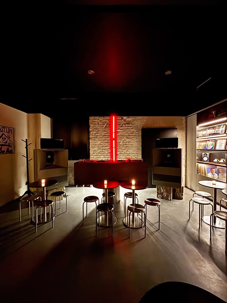 Onda Listening Bar — 5