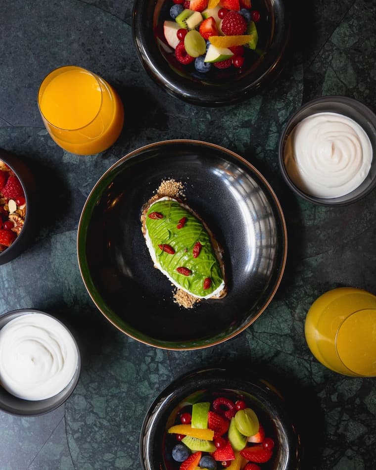 Monsieur George Hôtel & Spa - Champs Elysées — 16