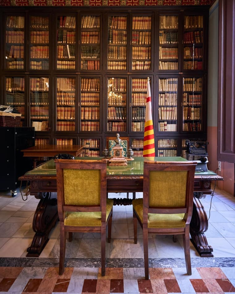 Biblioteca Pública Arús — 8