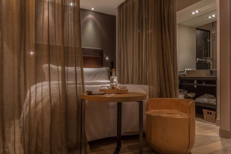 Hidden Hotel — 11