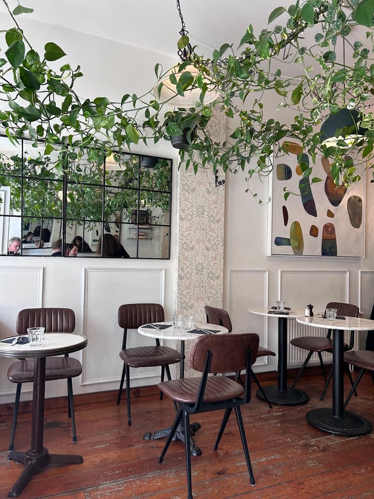 Le Mangeoire — 4