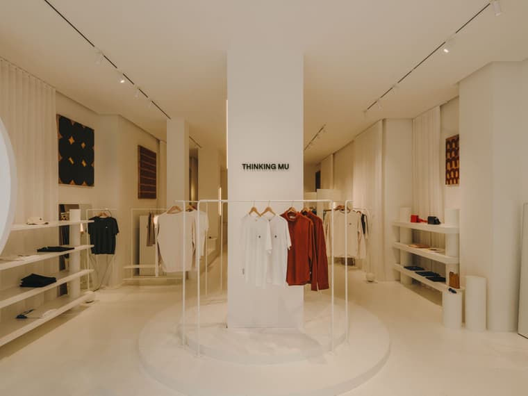 Thinking MU Rosselló Store — 5