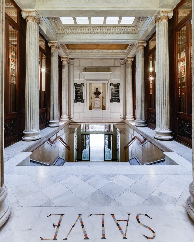 Biblioteca Pública Arús — 6