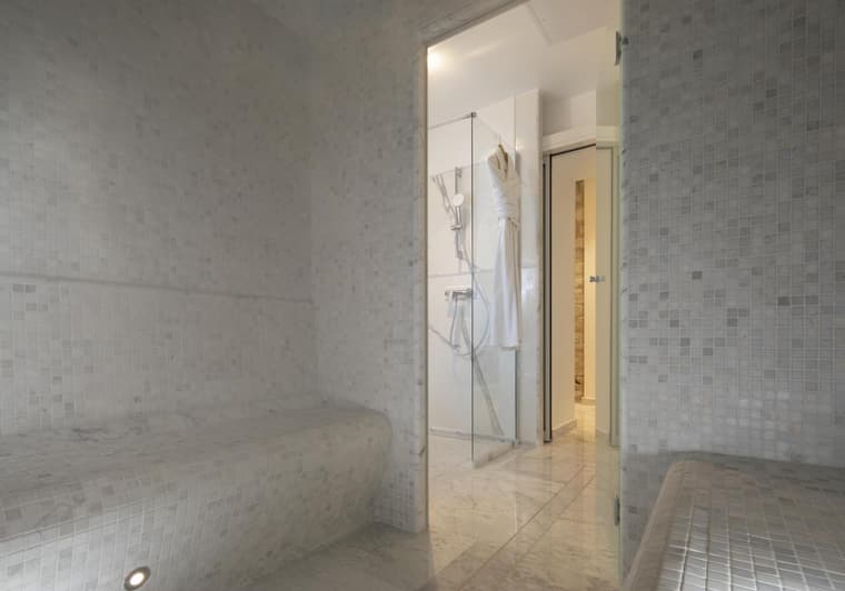 Hôtel Des Arts Montmartre — 13