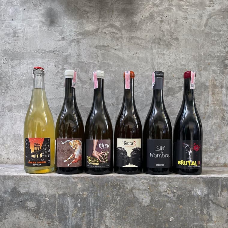 Mod Kaew Wine Bar — 4