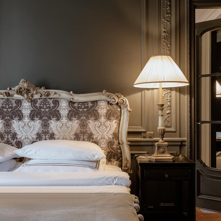 Schlosshotel Berlin — 1