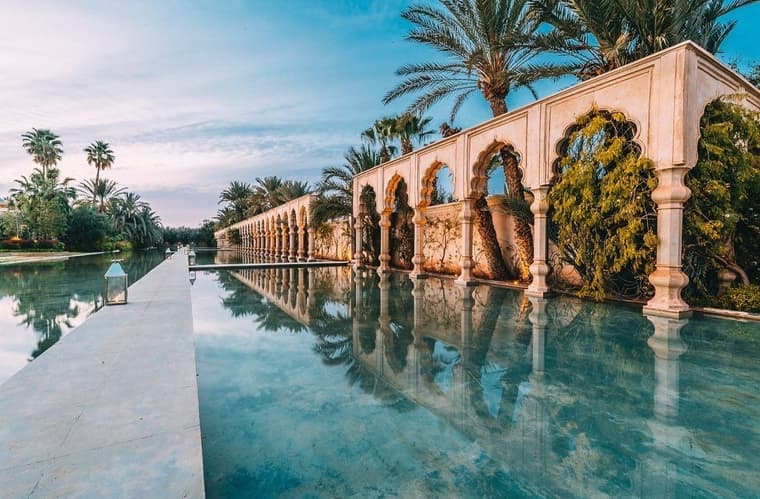 Palais Namaskar — 3