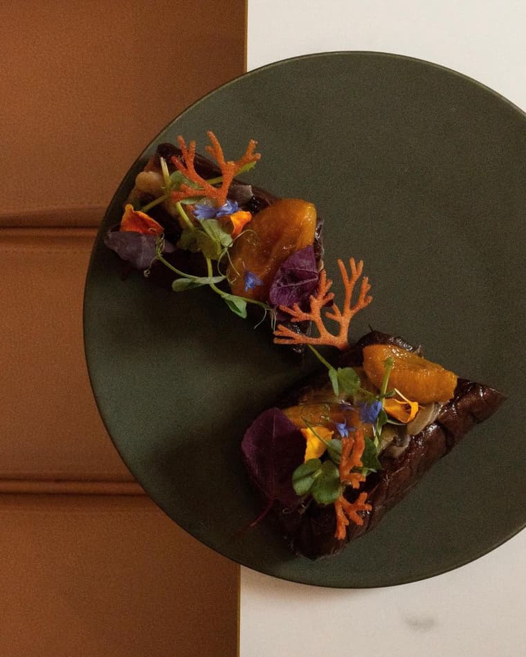 DÉCOUVREZ LA TABLE GASTRONOMIQUE — 5