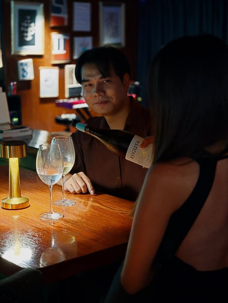 Long Play Music & Bar — 2