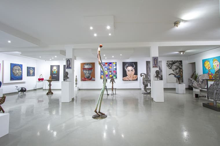 D&CO Art Gallery — 1