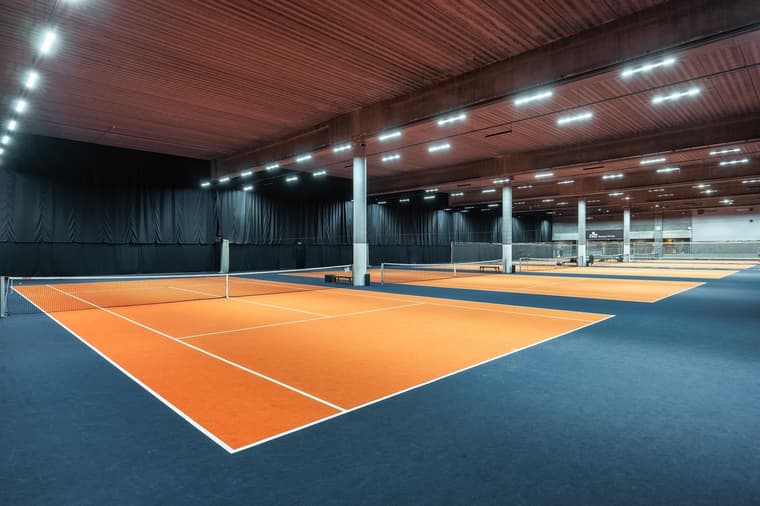 David Lloyd Uccle — 9