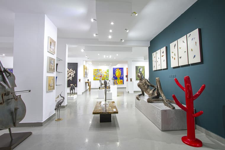 D&CO Art Gallery — 3