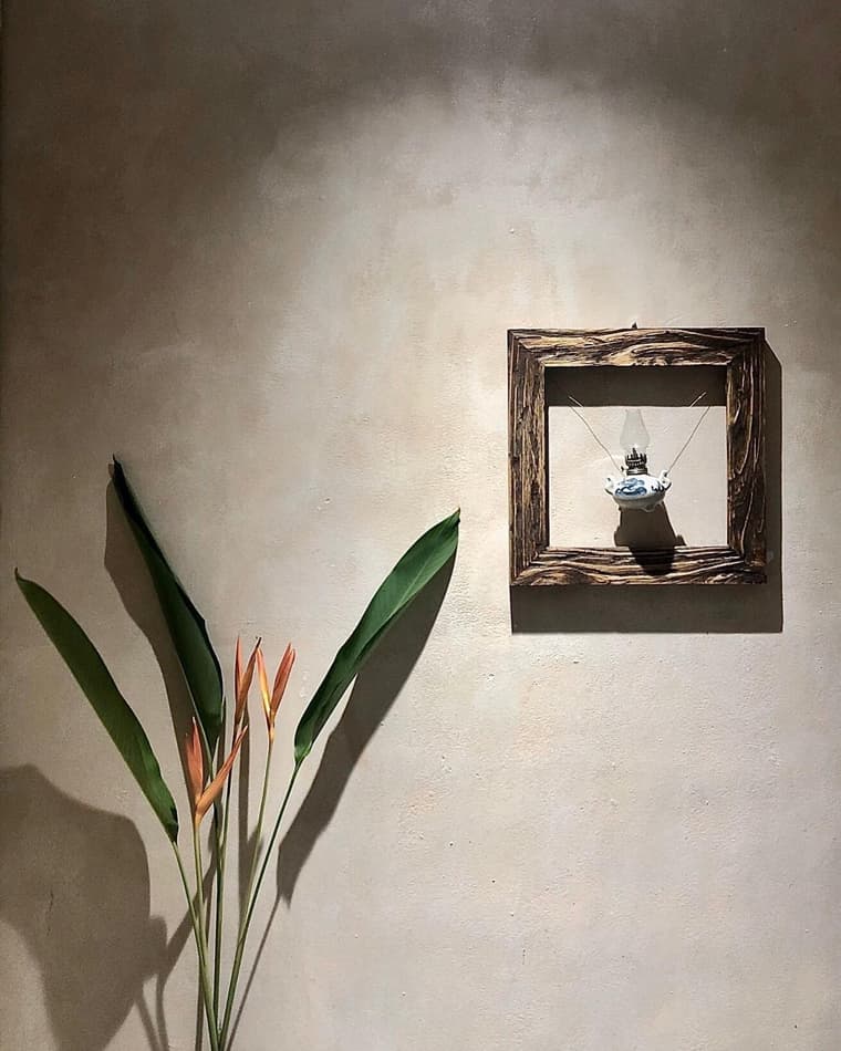 Tiệm Tháng Năm — 3