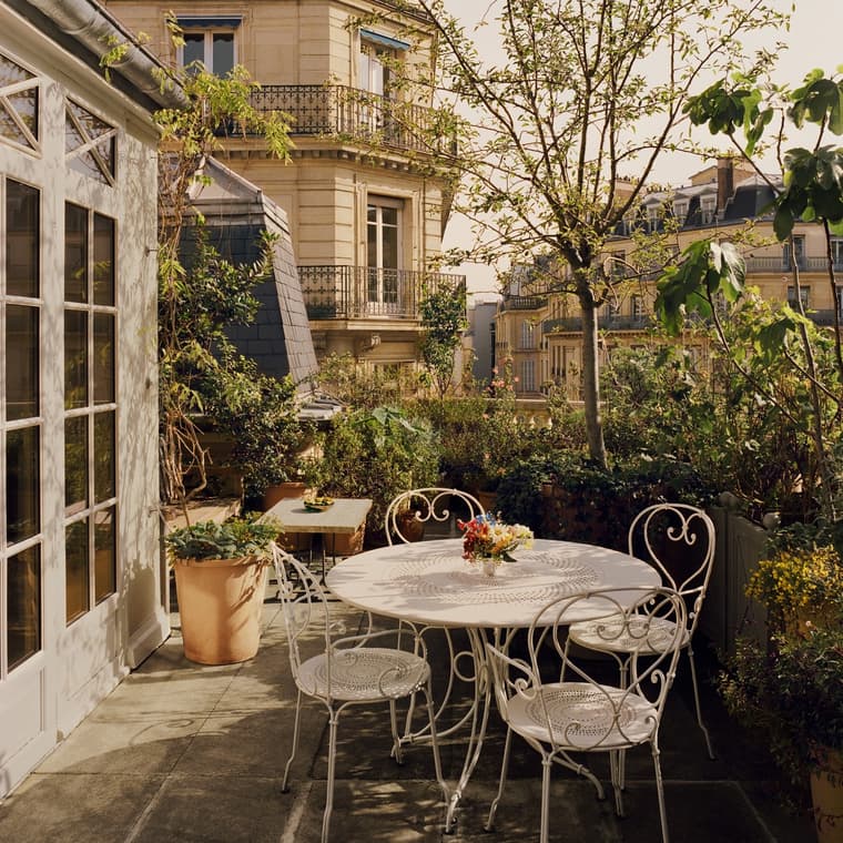 Château Voltaire — 8