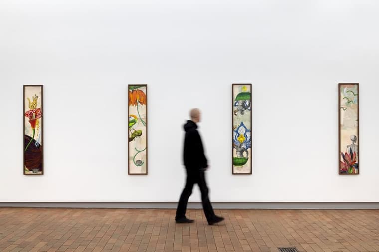 V1 Gallery — 1