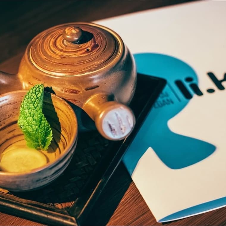 li.ke : serious||thai||vegan — 3