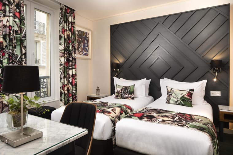 Hôtel Des Arts Montmartre — 11
