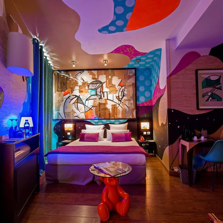 Hotel Des Beaux Arts — 5