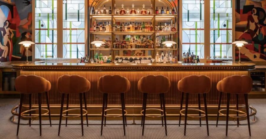 ELLE - A bar in homage to the painter Magritte to discover
