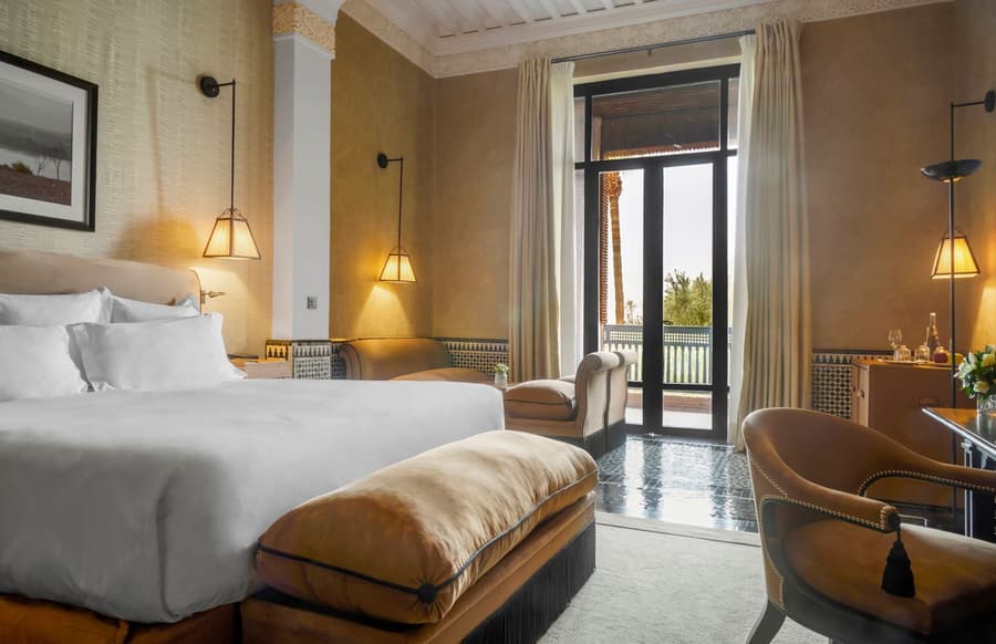 Rooms & Suites