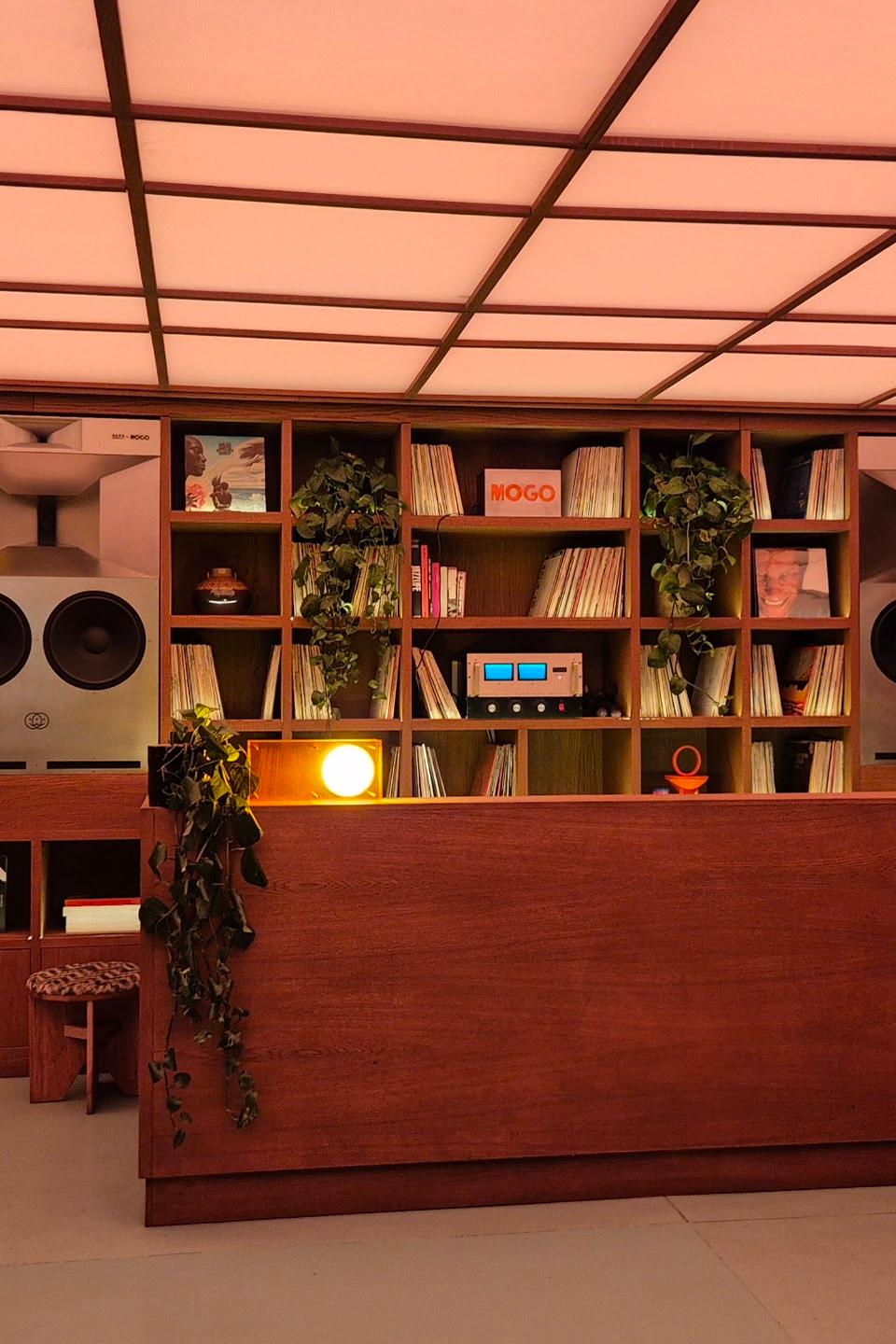 MOGO — photo 3