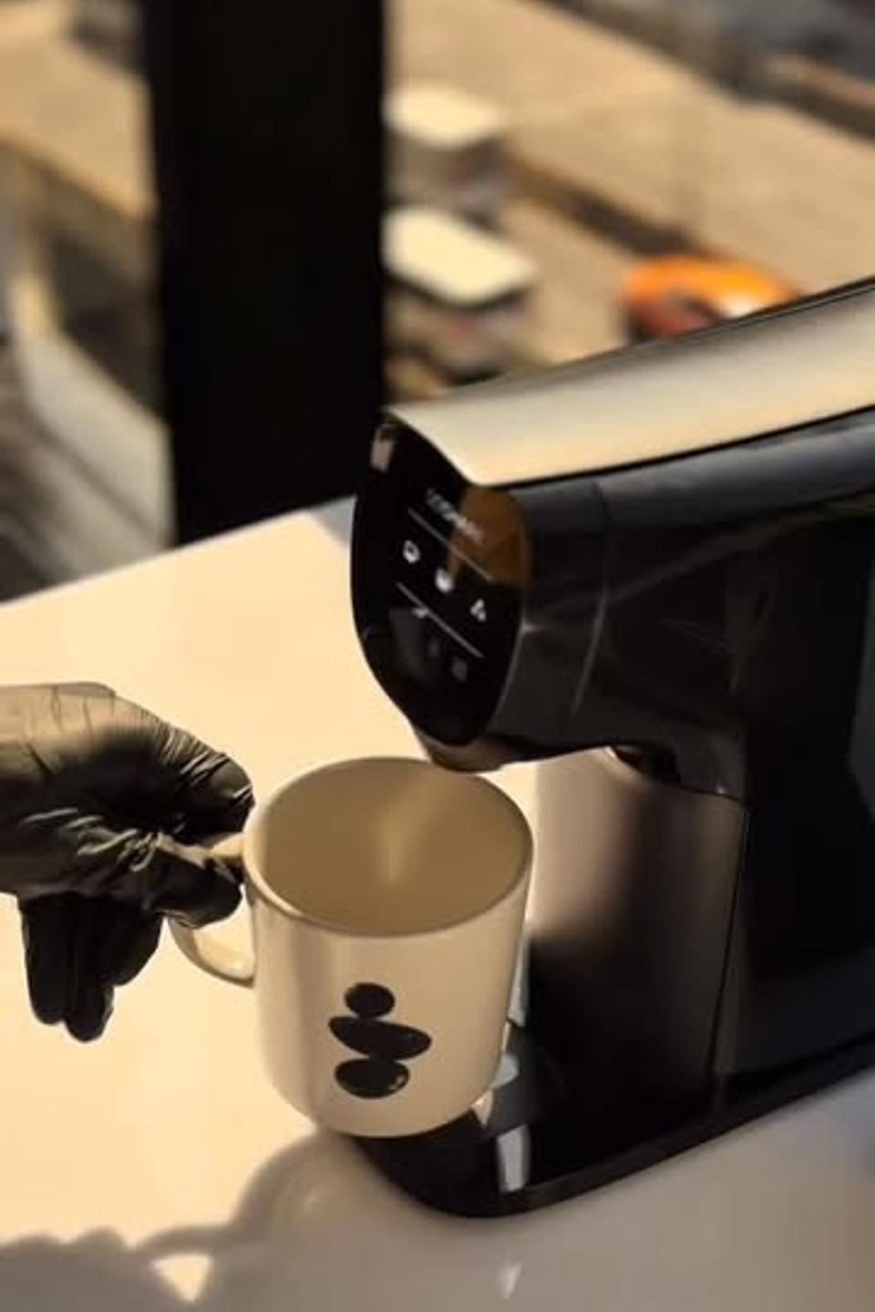 BEANS Coffee Roaster Songwat — photo 3