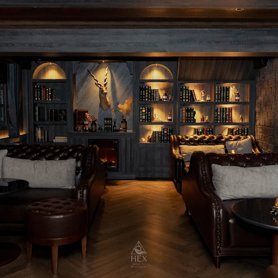 HEX BAR