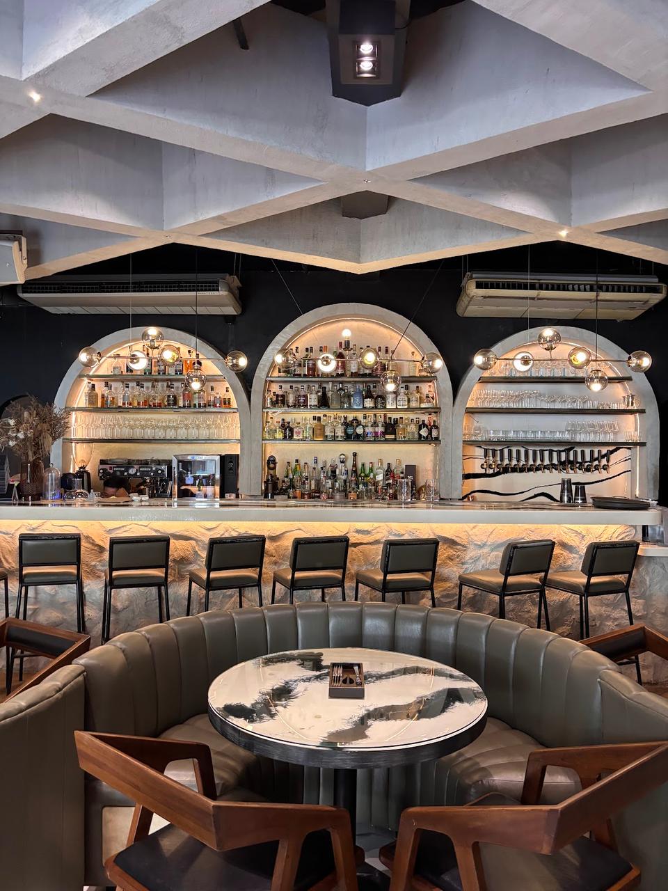 The Weekend - Steakhouse & Bar